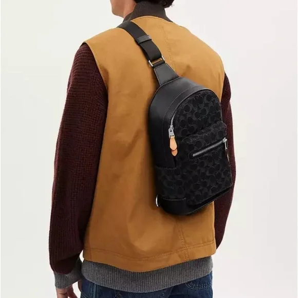 COACH Belt Bag/Crossbody in Signature Denim C0913 AUTHENTIC - Picture 9 of 12